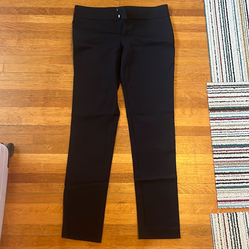 Ecru NWT black cropped trousers, size 4